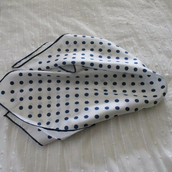 Navy dot scarf - Picture 3 of 4